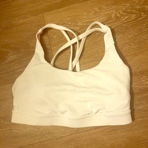 White Lululemon Energy sports bra (small/ size 6)
